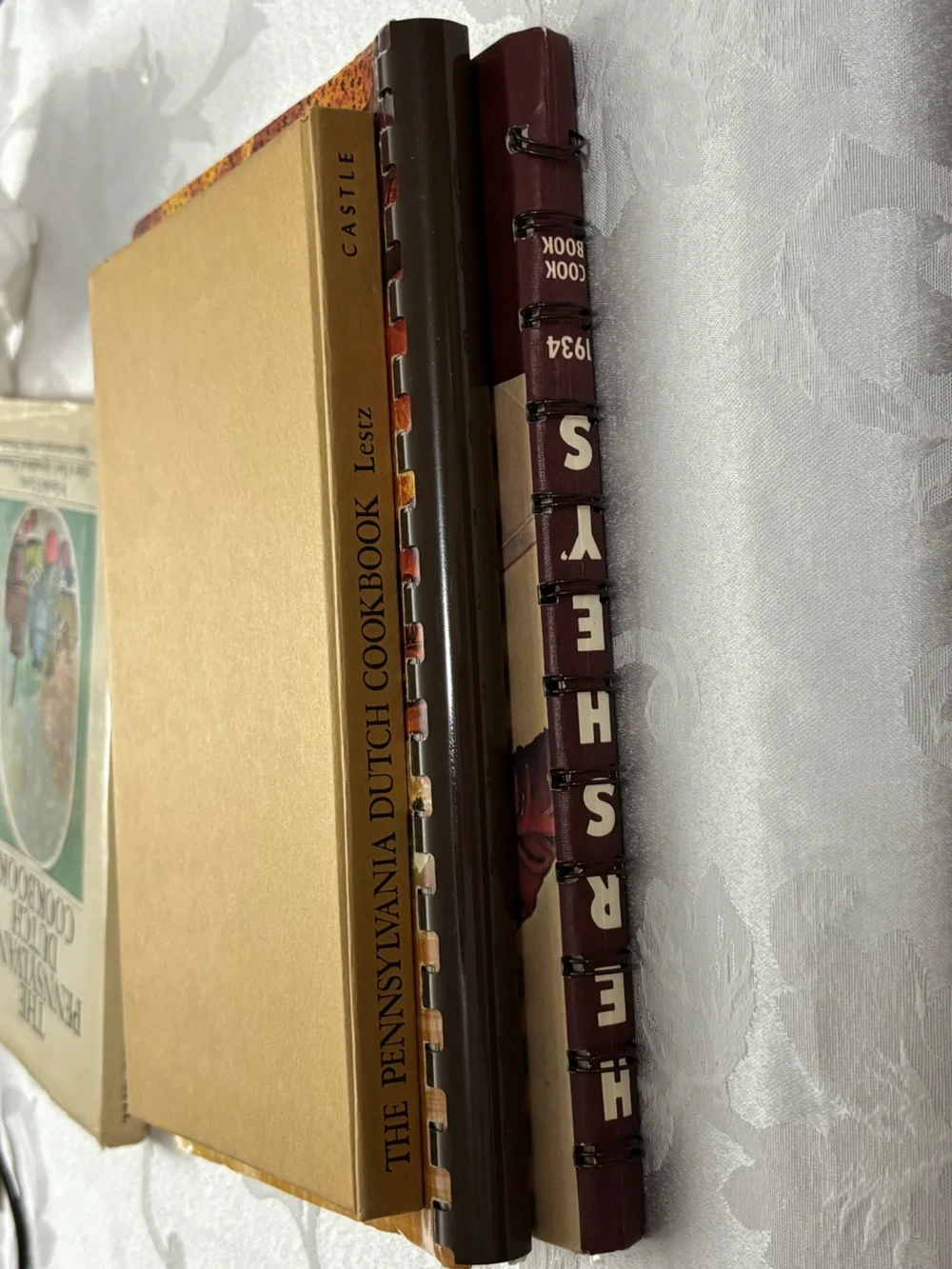 Vintage, 3 Cookbooks, Hershey’s, Pennsylvania PA Dutch, Zion Church, 2 Postcards